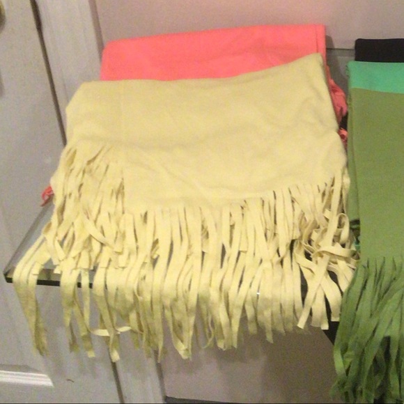 🛍2 for $30 Summer solid colour Shawls/wrap/scarves NWOT - Picture 3 of 7